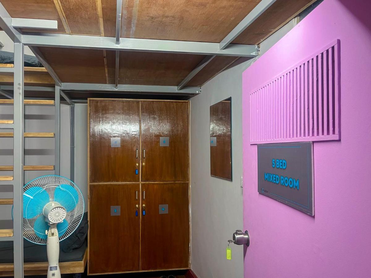 Rahees Bi Roambay - Backpacker Hostel Mysore Ngoại thất bức ảnh