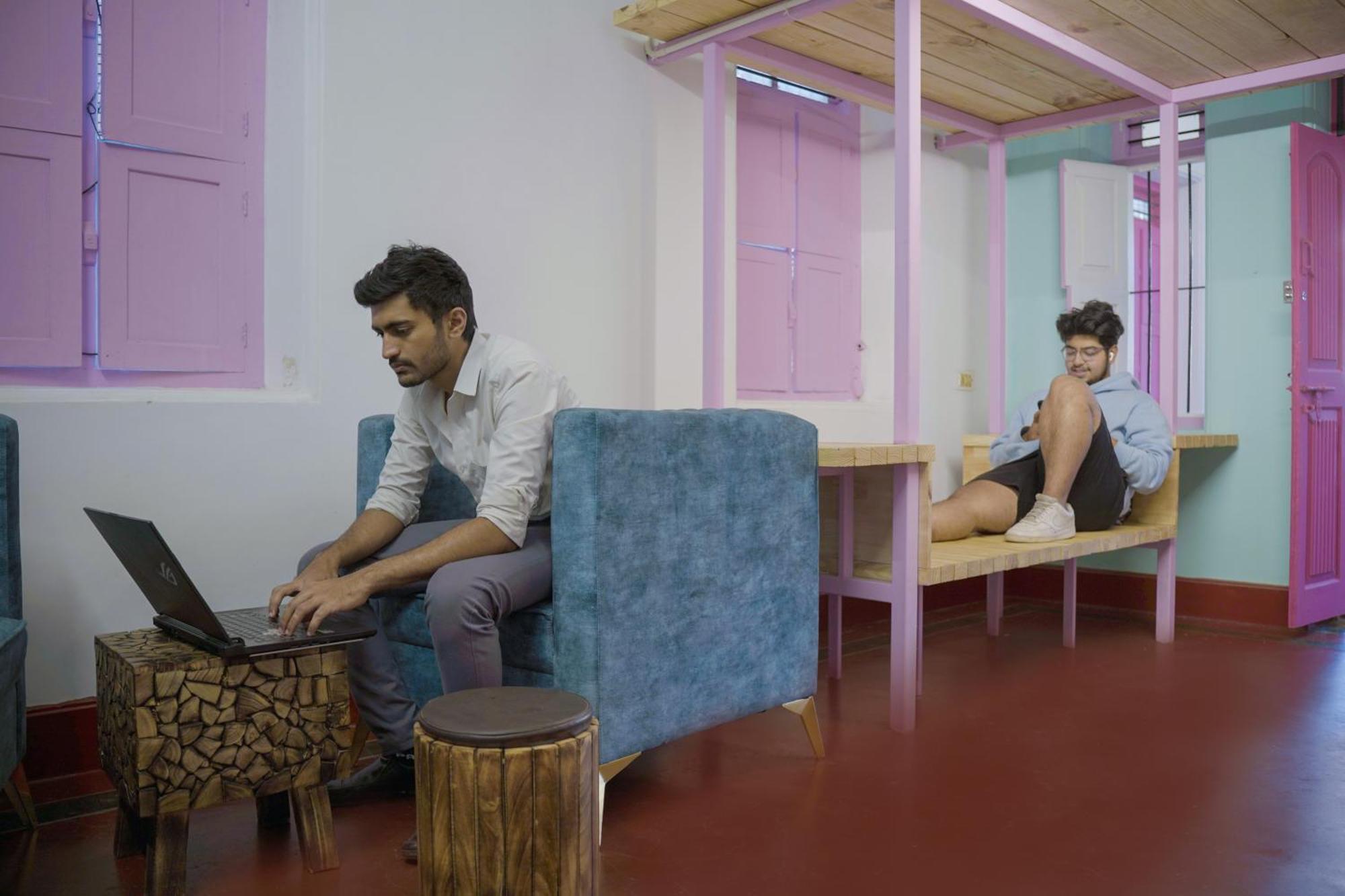 Rahees Bi Roambay - Backpacker Hostel Mysore Ngoại thất bức ảnh